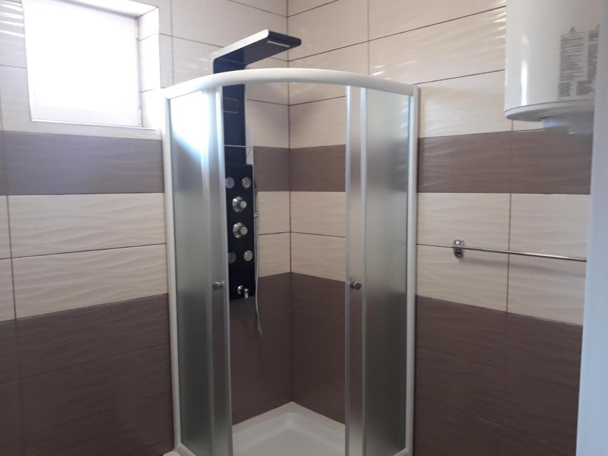 Andi Apartman Pacir Экстерьер фото
