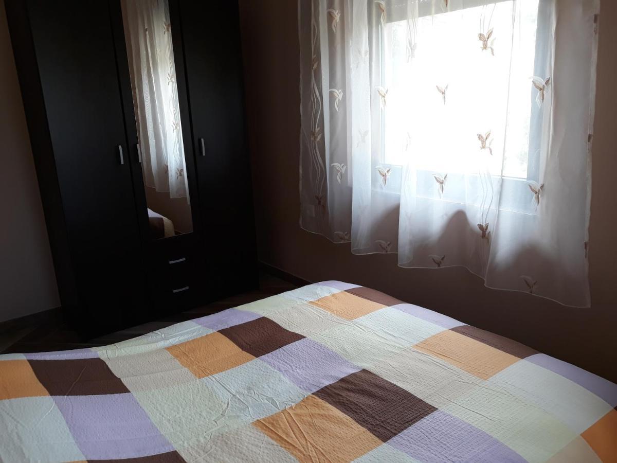 Andi Apartman Pacir Экстерьер фото