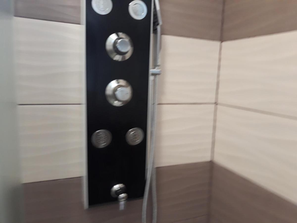 Andi Apartman Pacir Экстерьер фото