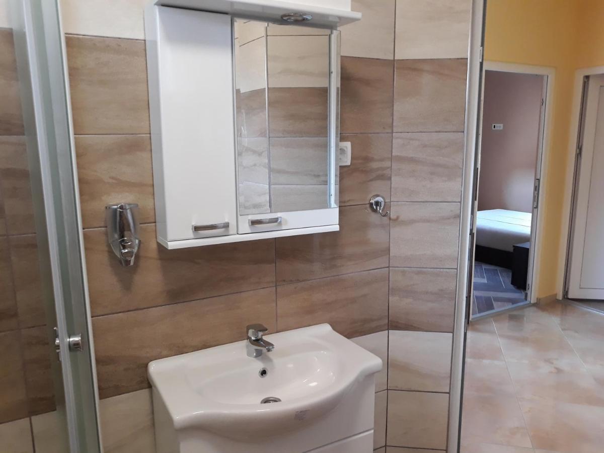 Andi Apartman Pacir Экстерьер фото